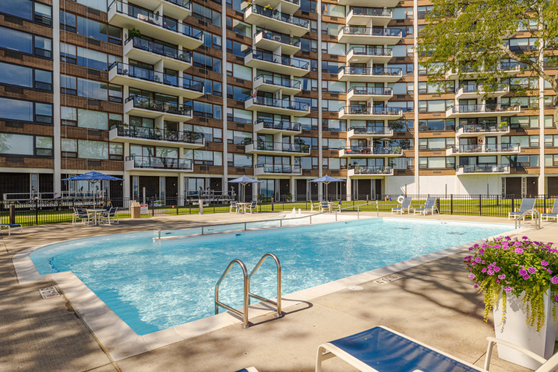 1630-sheridan-grounds-04