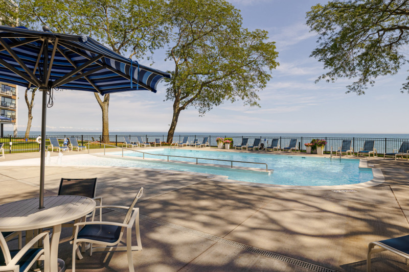 1630-sheridan-grounds-05