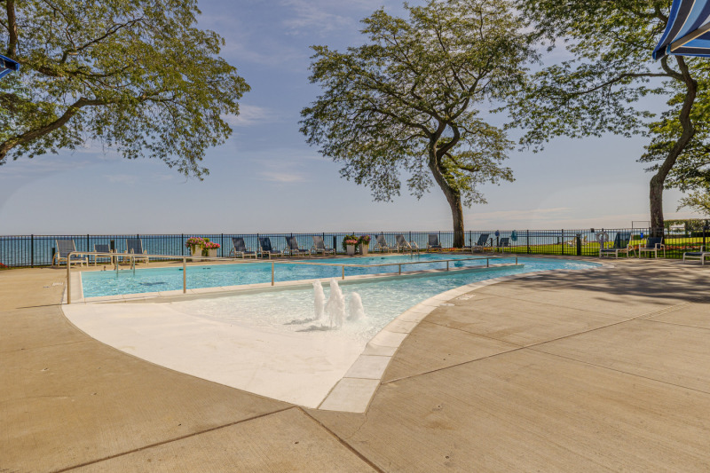 1630-sheridan-grounds-06