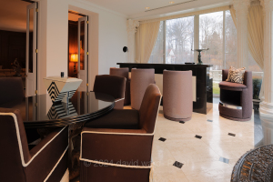 223-500NGREENBAYLAKEFORESTSHOWCASE